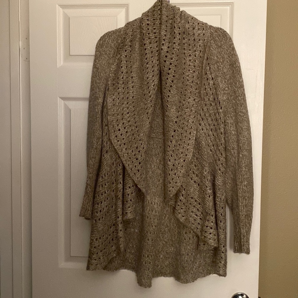 Carolyn Taylor Cardigan Sweater‎